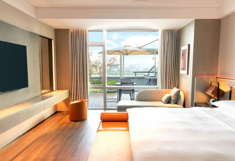 嘉宾轩庭院泳池套房