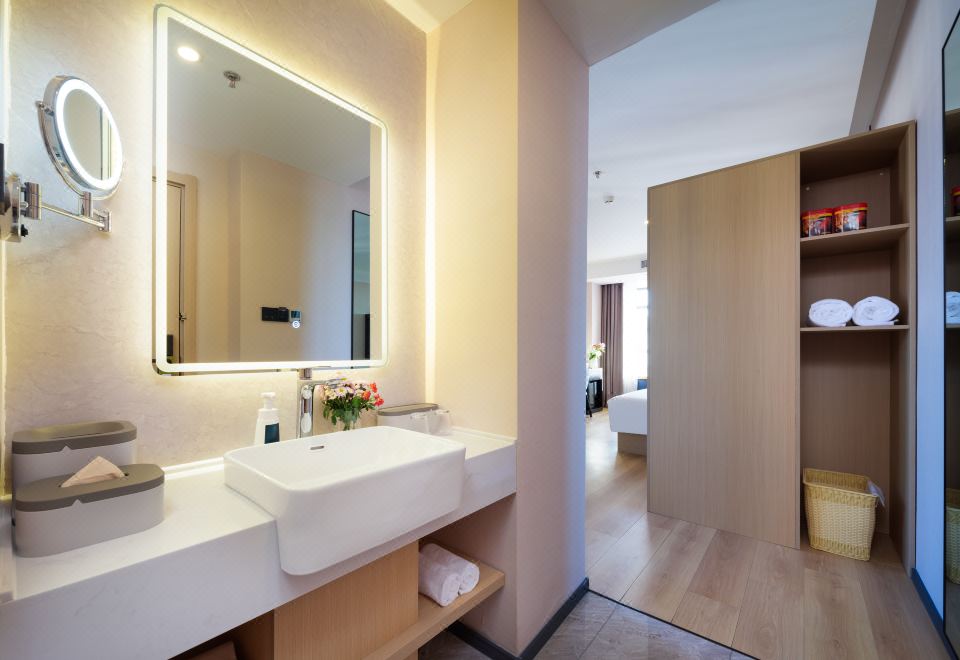 幾木海景大床房（冰箱+手機投屏+浴袍+智控）