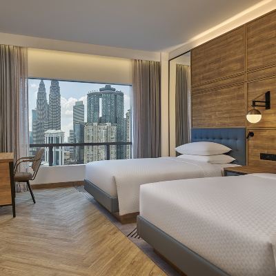 豪華客房，2張雙人床，雙子塔景觀 吉隆坡市中心喜來登福朋飯店優惠