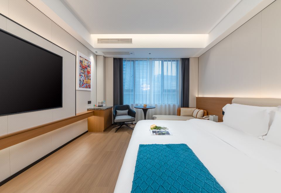 City View Wisdom Queen Bed Room