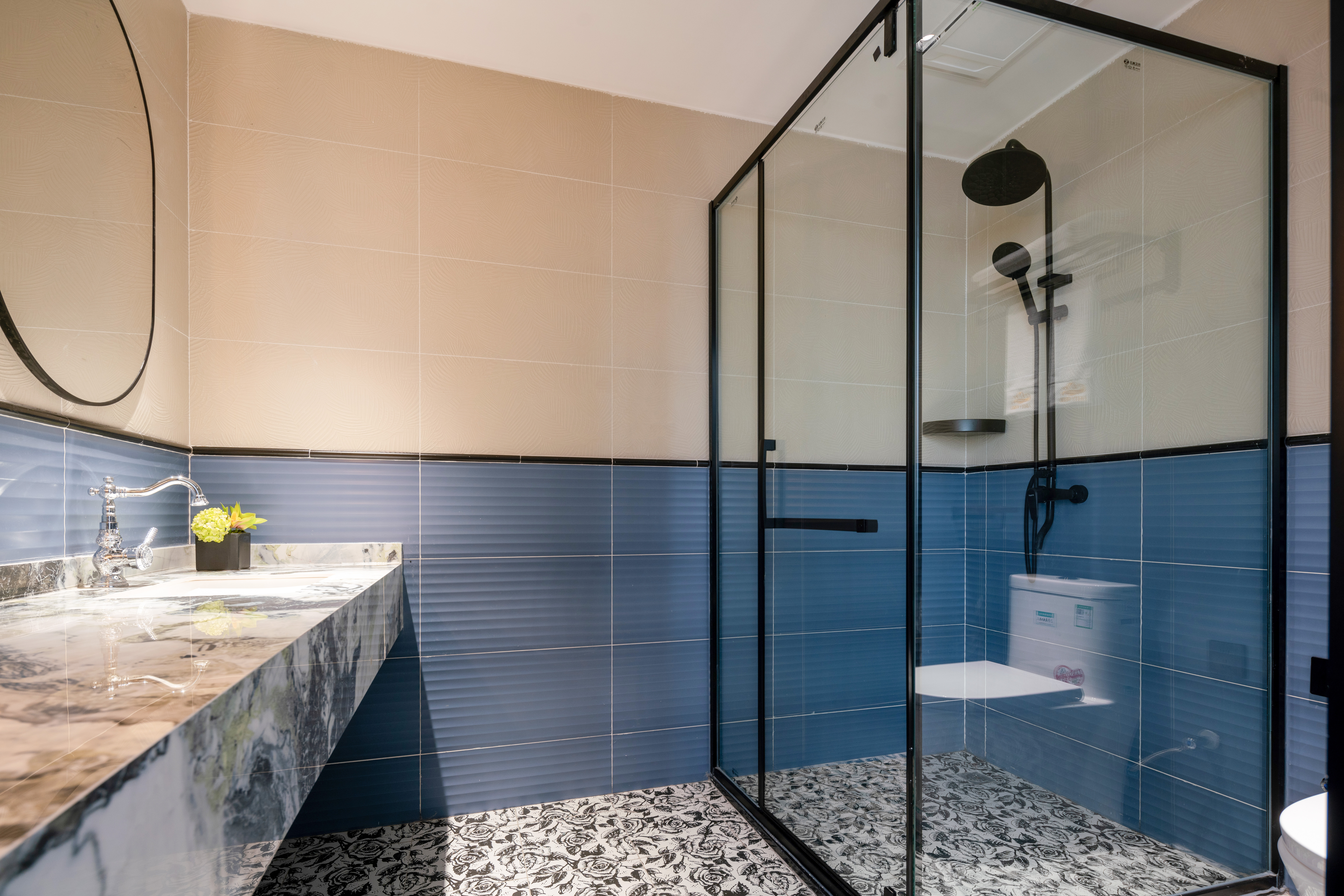 半岛丨星辰江景大床房