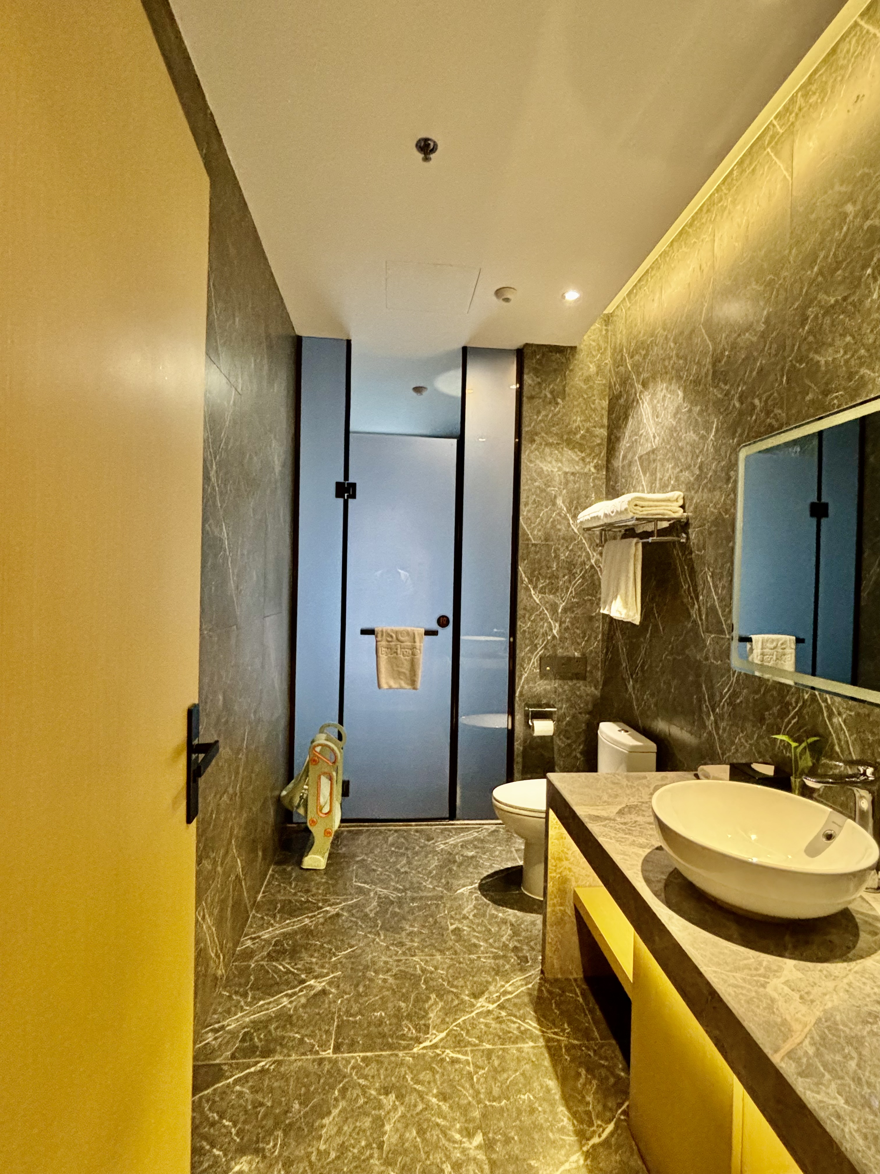 家庭小童亲子房|梳化床