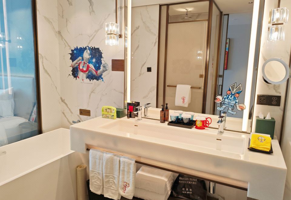 海底小縱隊主題房（大床）