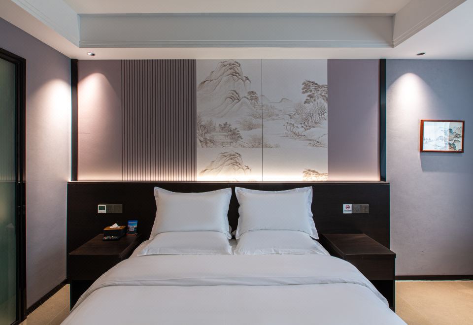 雲端大床房（席夢思零壓床墊+智能馬桶+65寸電視）