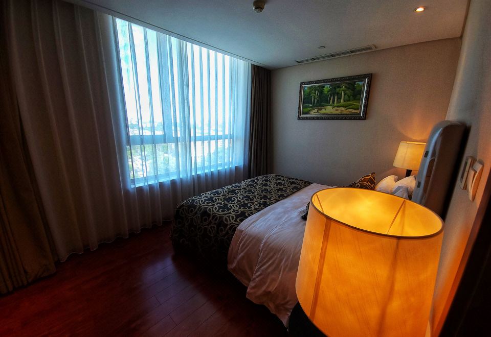 Hua Bin International HotelSuite With View