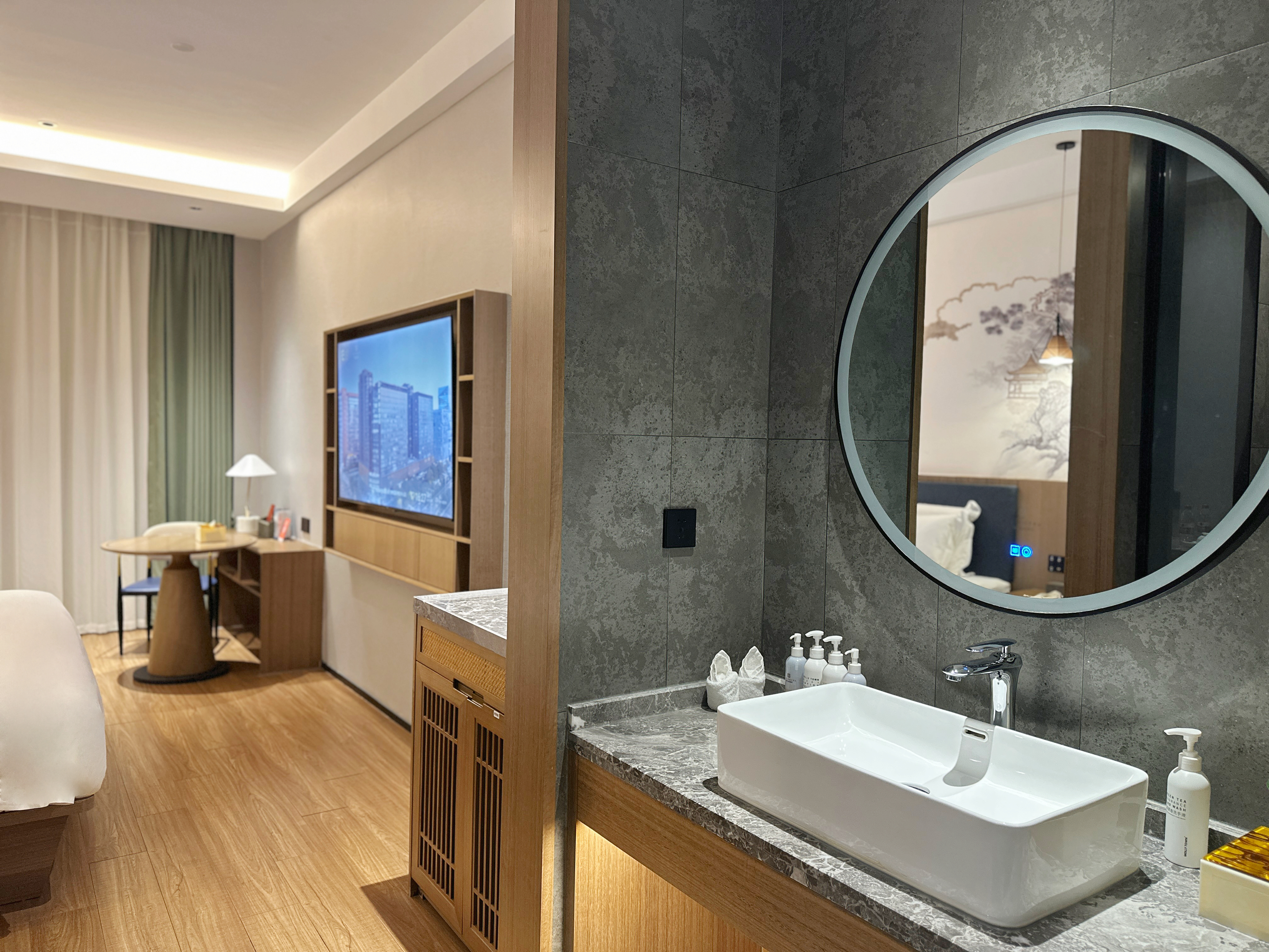 电竞单人房【RTX5060+32G+2K240HZ]+Steam特权】