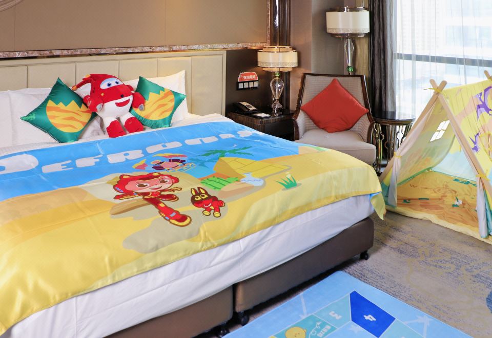 沙漠超凡小英雄亲子房