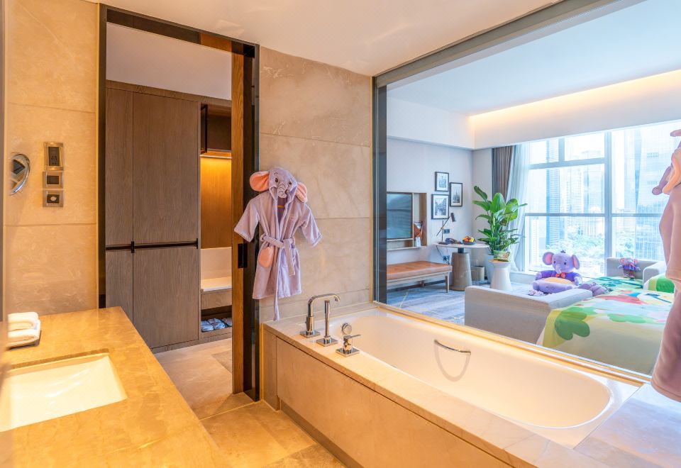 Sheraton Guangzhou HotelNoah's Jungle Adventure King Room