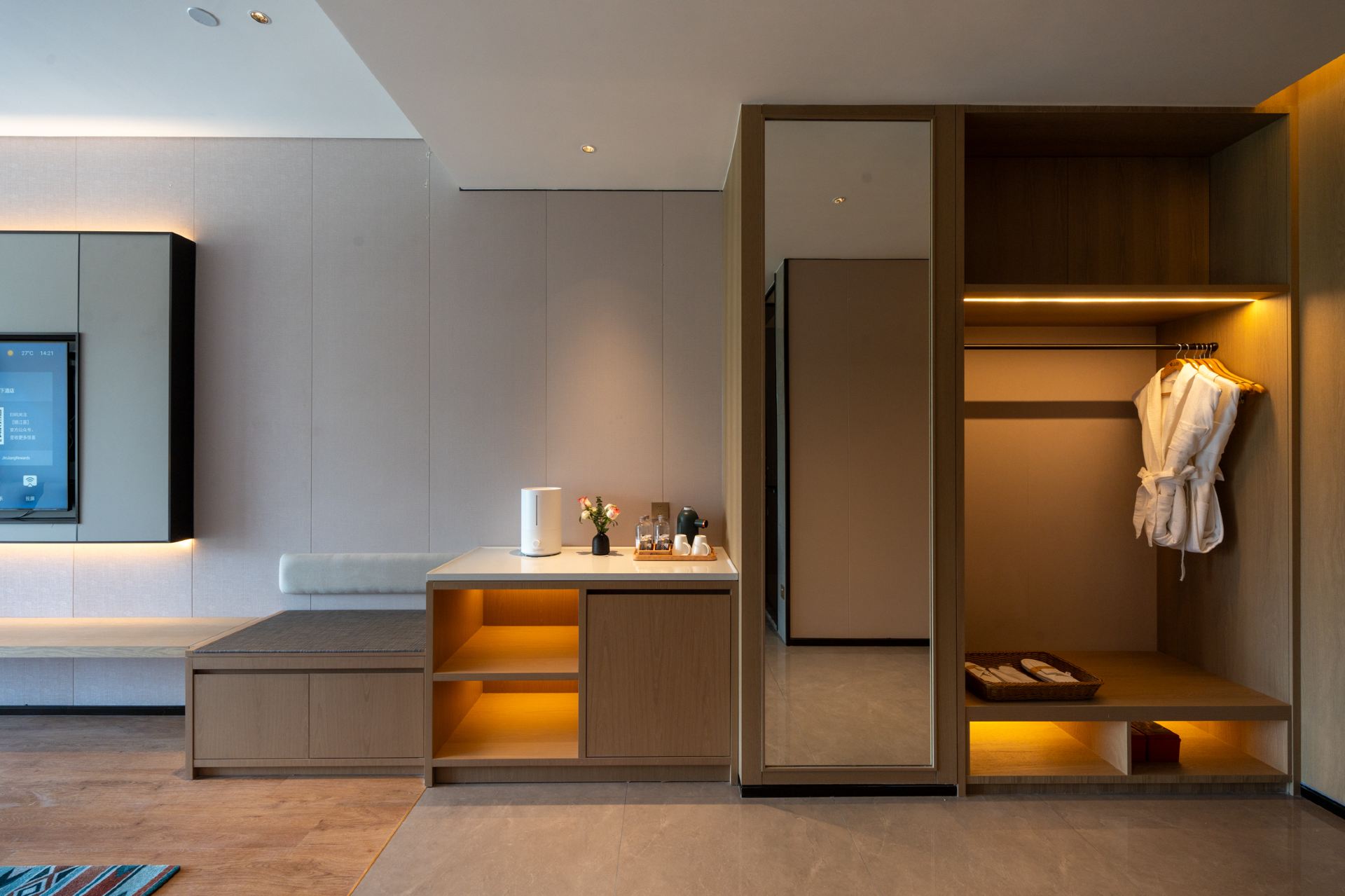 Standard Room - with View (2 Beds)