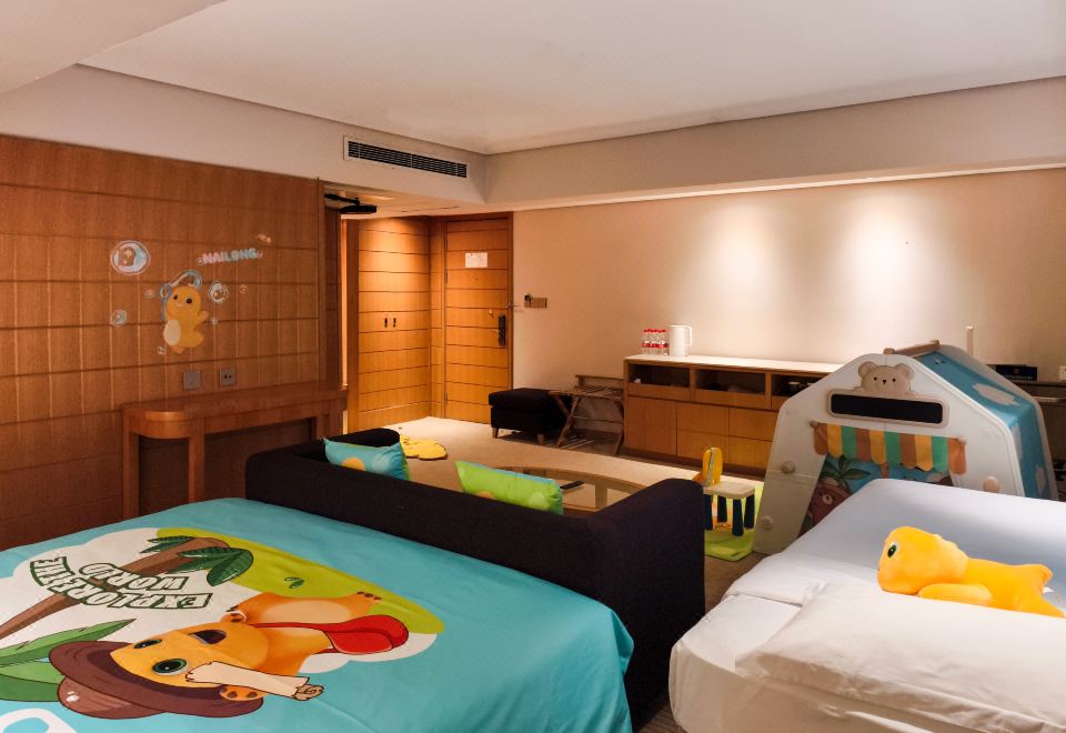 奶龍親子主題家庭房