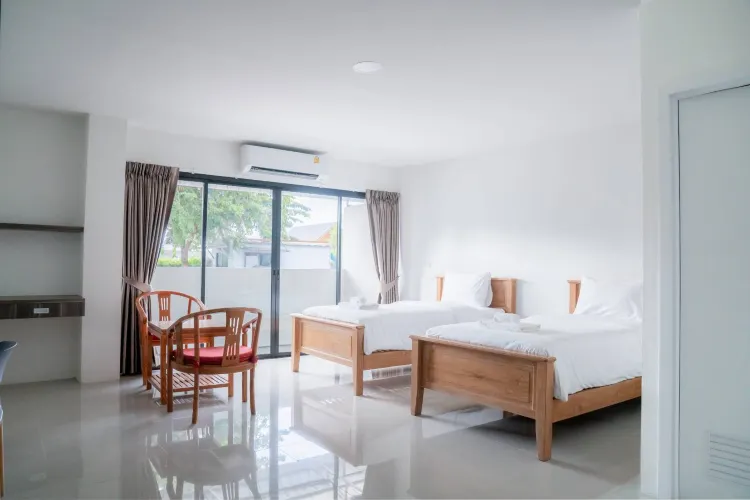 ห้องใหญ่เตียงคู่