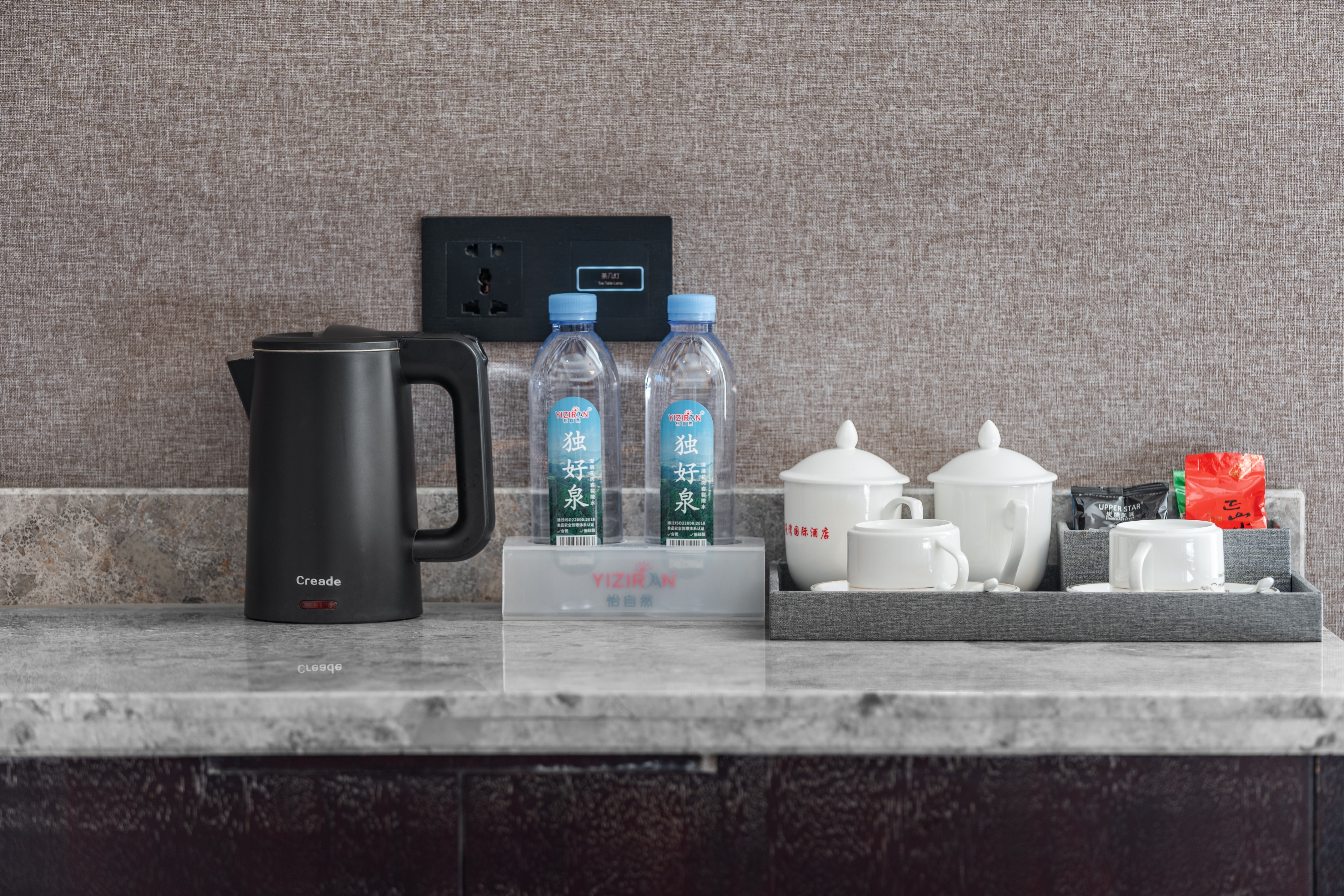 Huichang Moon Bay International Hotel (Huichang County Administrative Center Store)梦百合0压大床房（0压记忆枕+0压床垫）