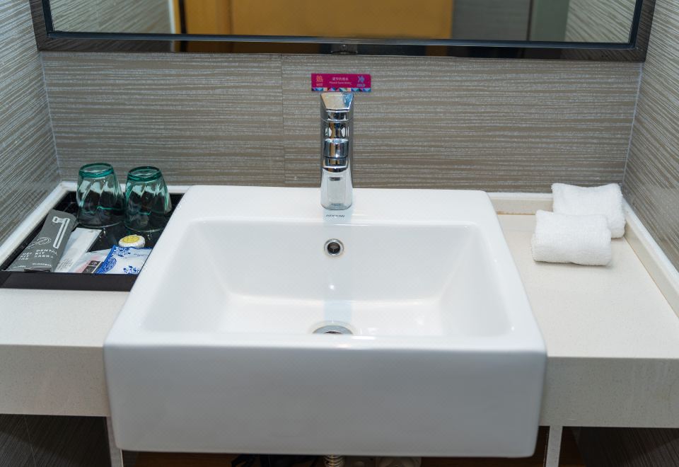 休闲棋牌双床房