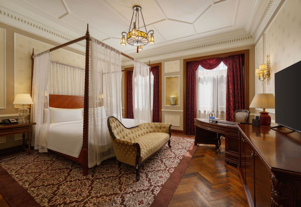 维多利亚豪华大床房（博物馆翼楼）