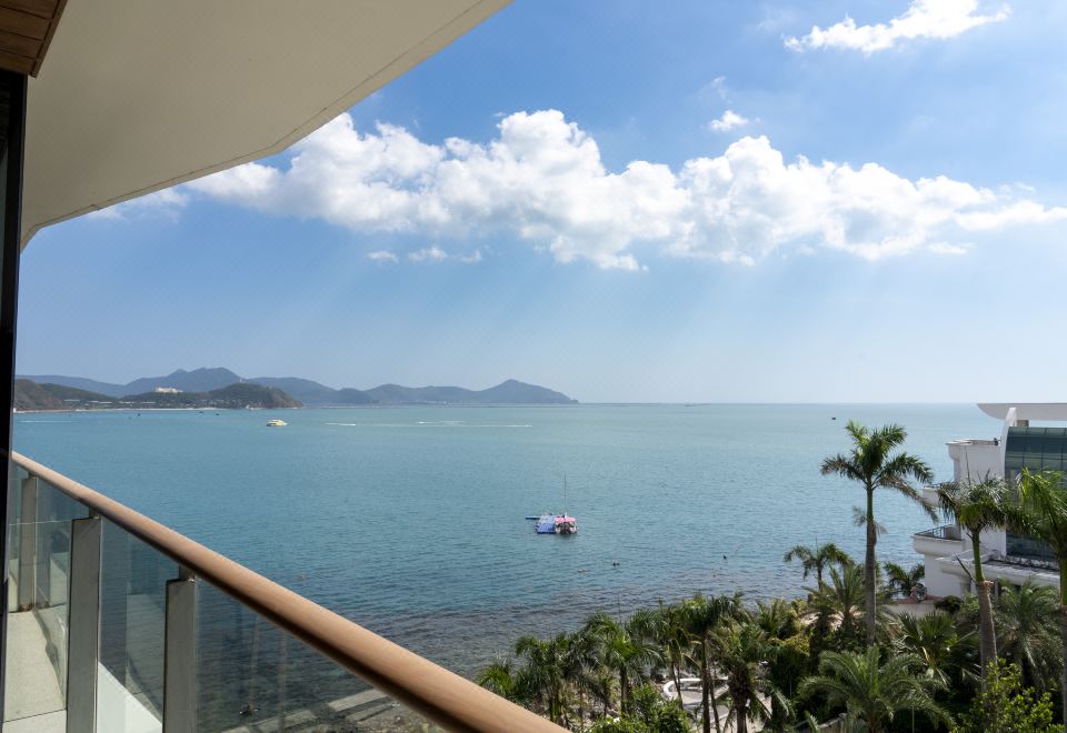 迎海轩尊贵海景大床房