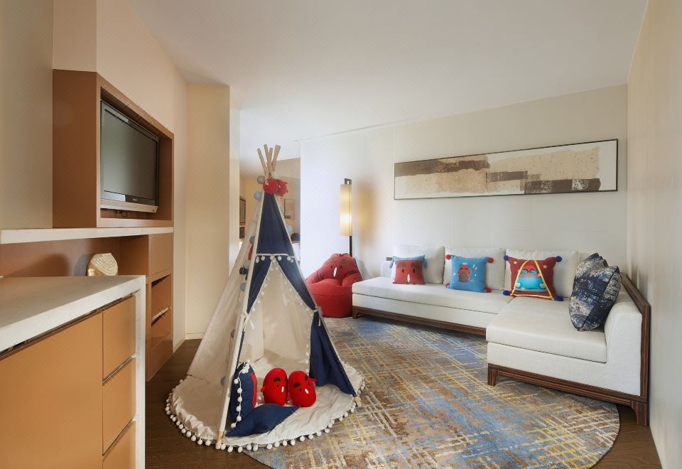 赤小宝主题套房