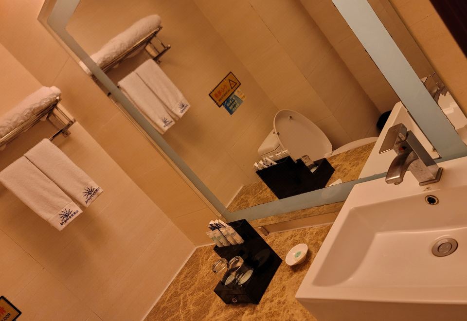 Qixian Riverside HotelDuplex Standard Double Room - Near River