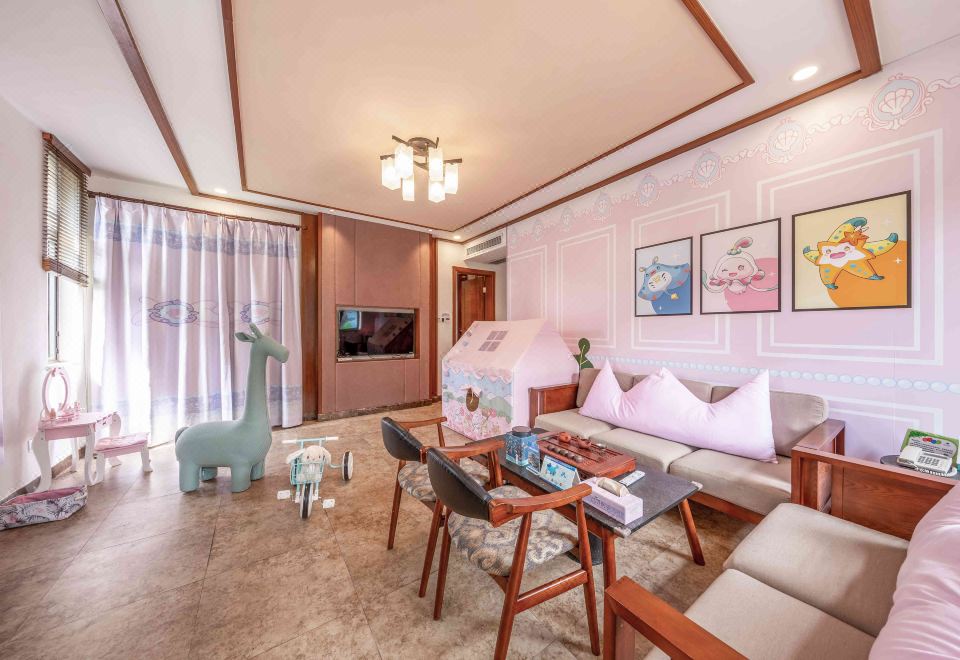 Baodun Lake Hushan Hot Spring ResortVenice Family Friendly Hot Spring Villa - 3-Room, Near Water (Slide)