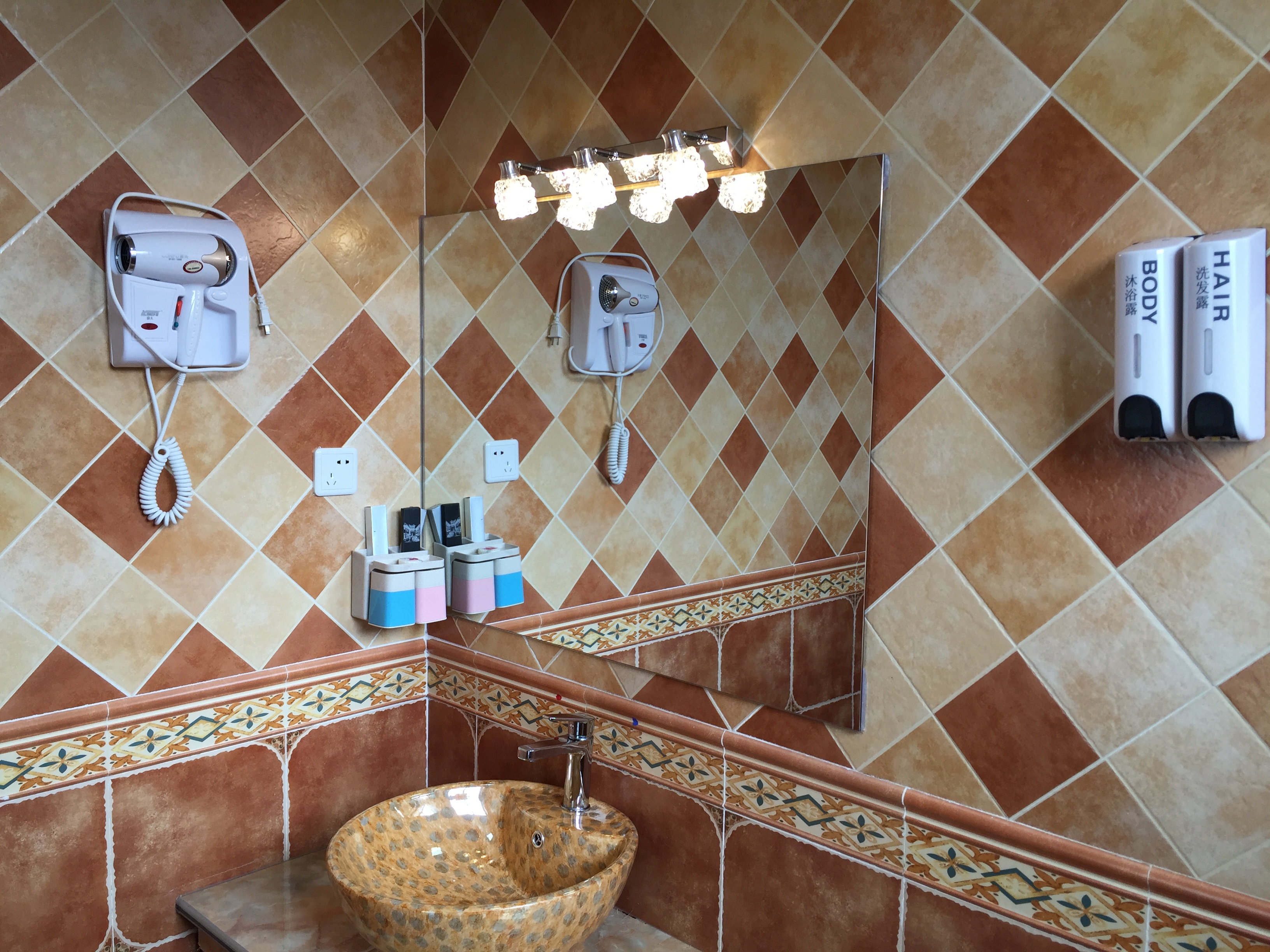 側海景日出雙床房（305）