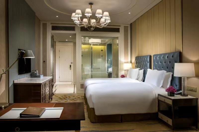 奇遇VR特色双床房（观影+游戏）