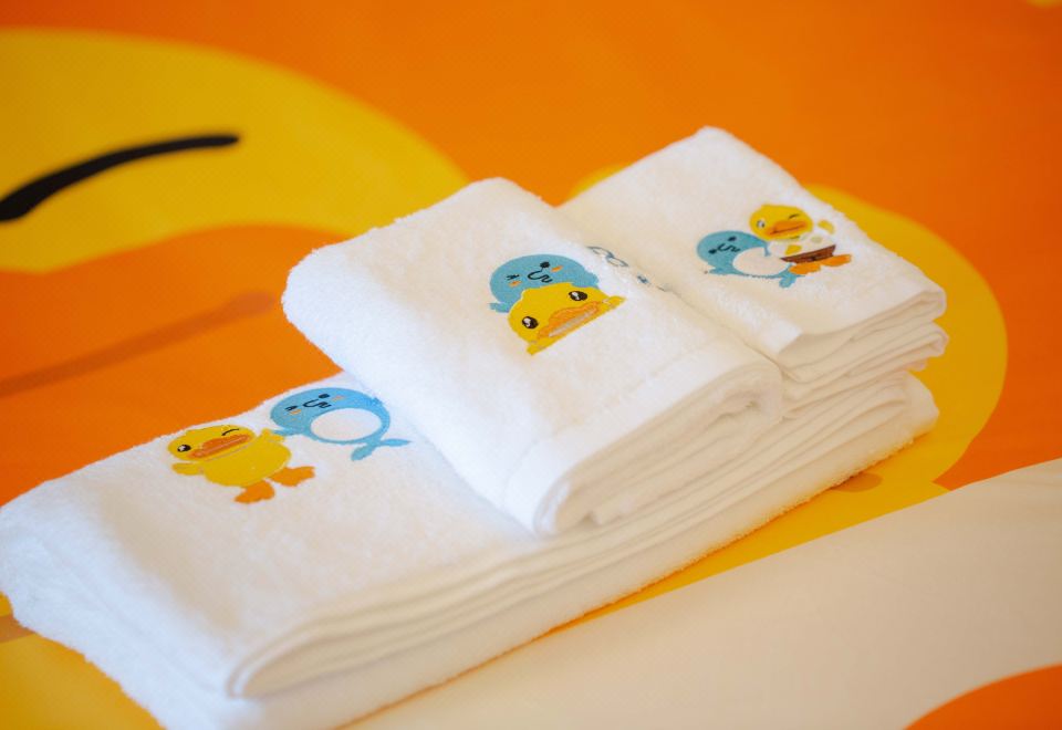 JOYA Hangzhou Qianjiang CBDB.Duck Family Theme Room