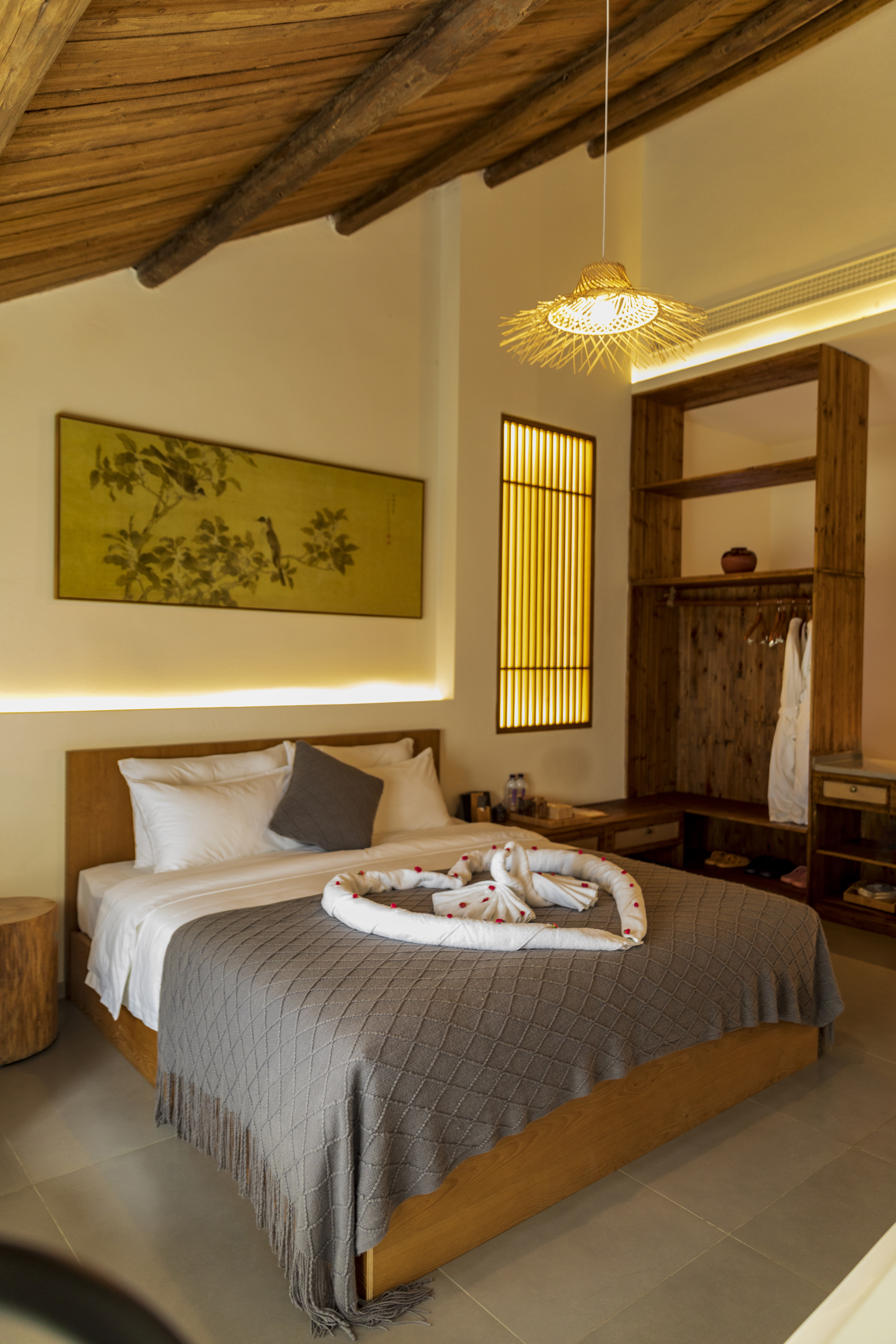 丘壠-攀岩亲子主题房