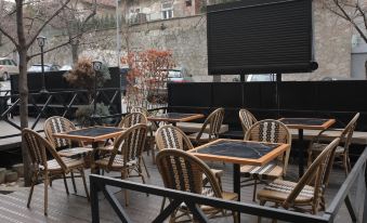 Nobel Gallery Hotel - Housity