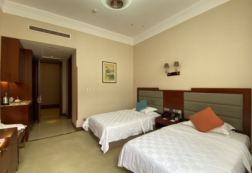 主楼经济双床房（有窗）