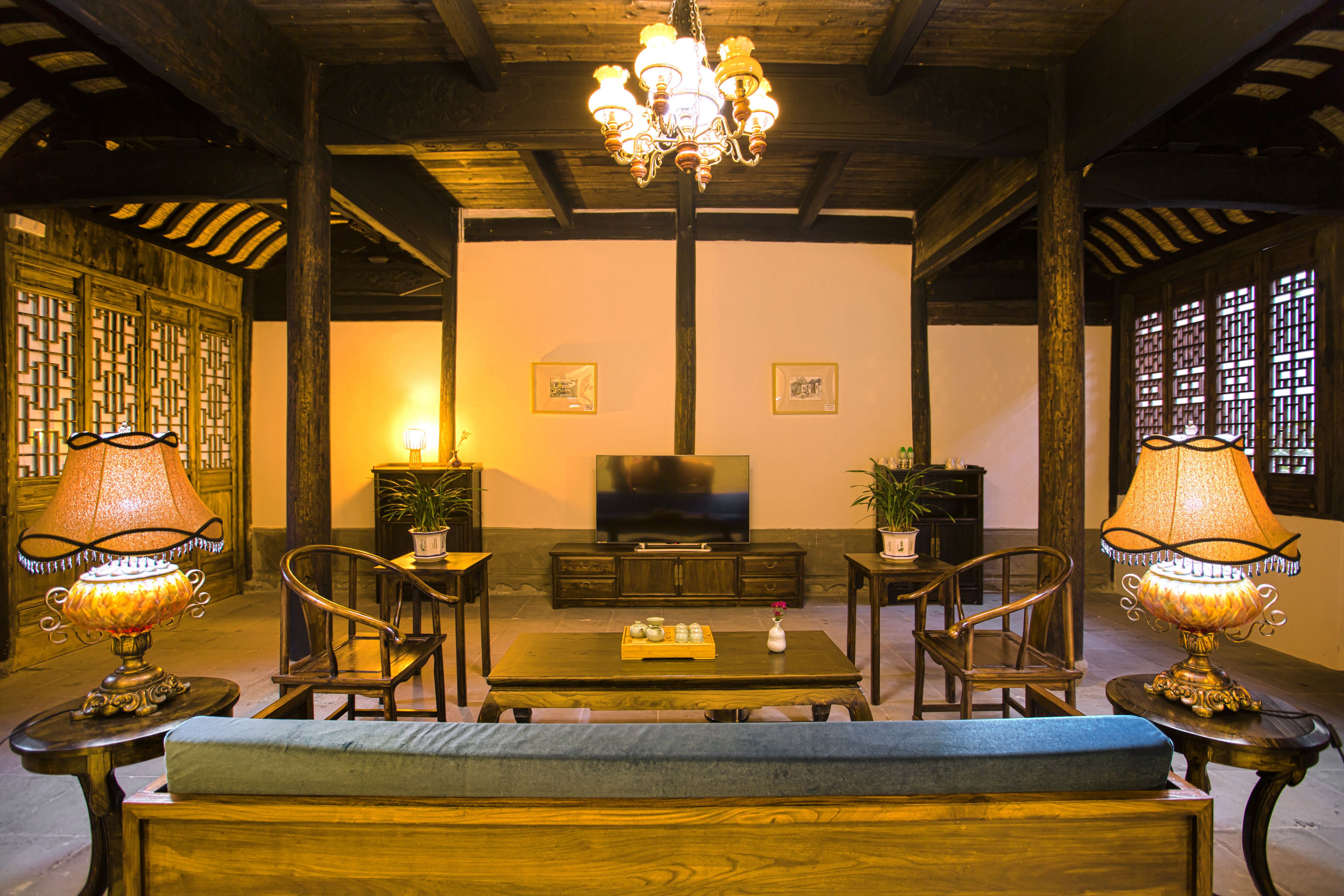 独栋·三卧一厅江南庭院（二四六）（绝美雕花床+园林小院+民国会客厅）