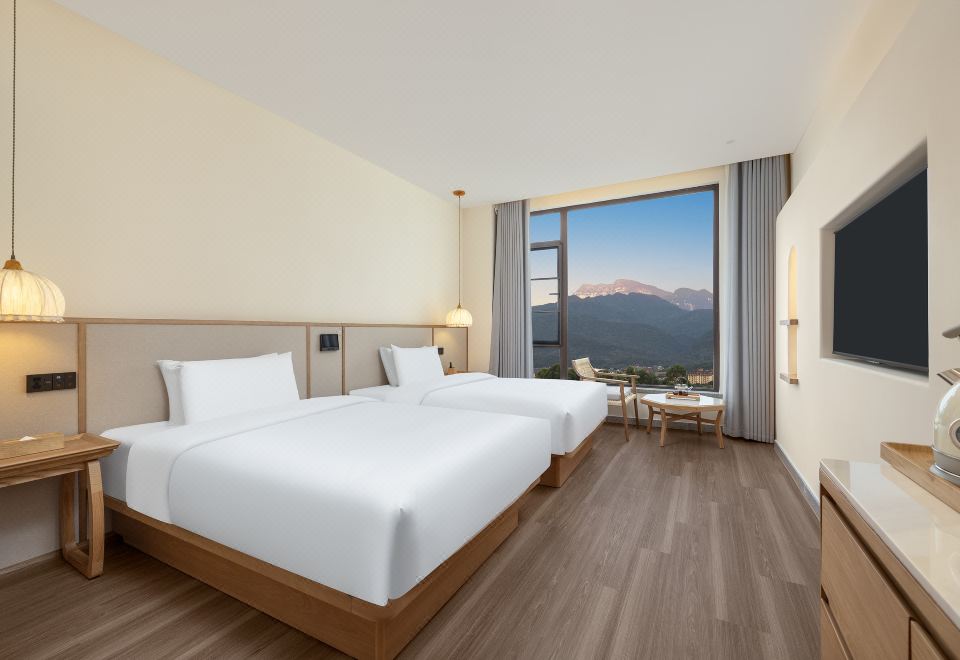 Deluxe 2-bed Room