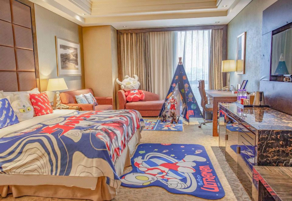 Crowne Plaza Beijing Chaoyang U-TownUltraman Theme Family Room