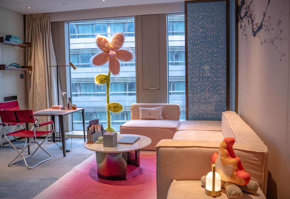 城市探趣主題豪華套房