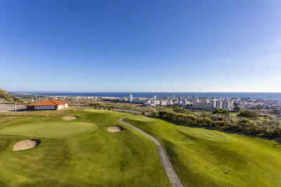 Crowne Plaza CAPARICA LISBON by IHG Hotel di 