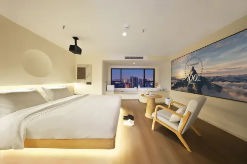 Zaoyan Designer Studio (Zigong Lantern Park FanHua 1939 Shopping Plaza)