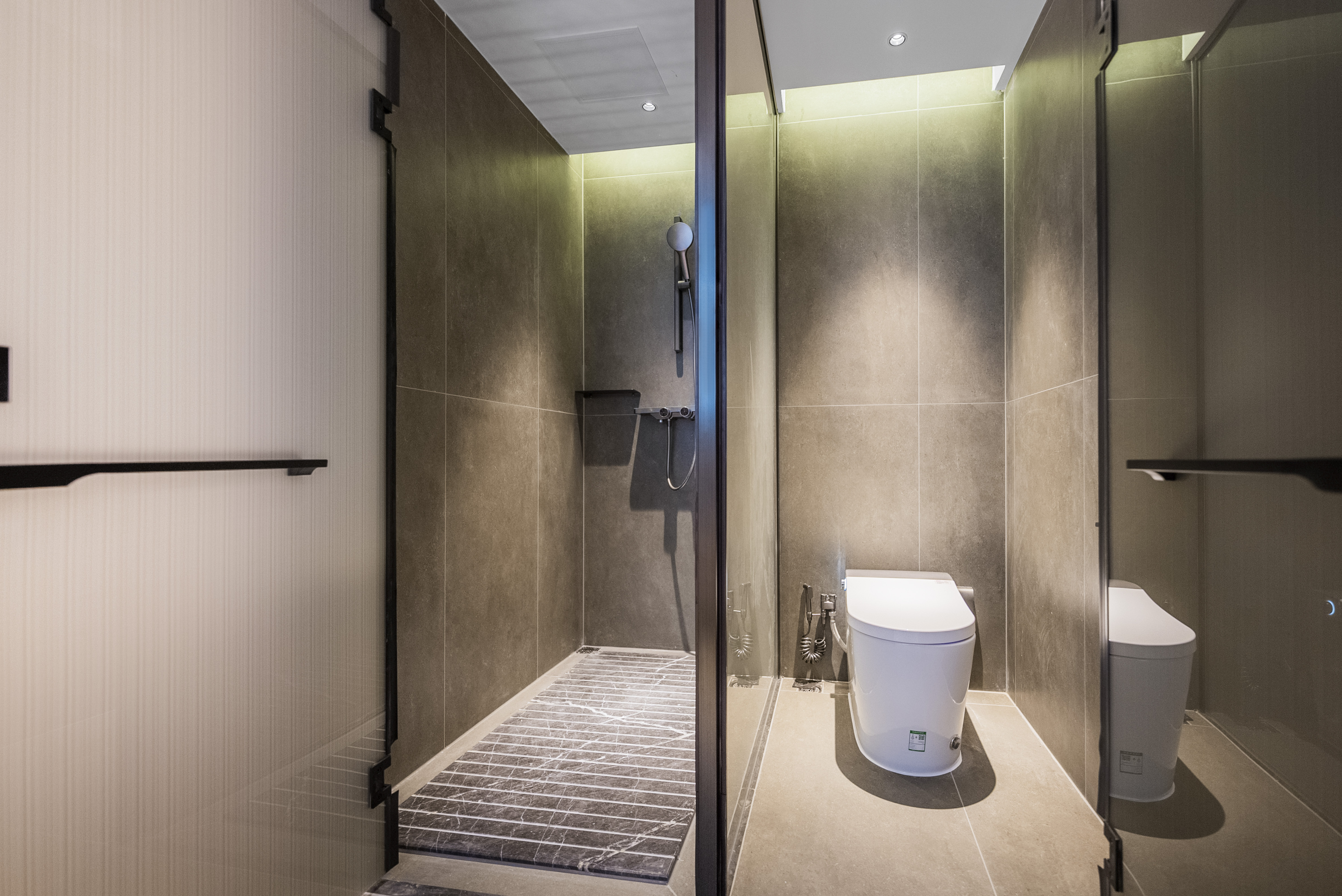 雅致城景双床房｜语音客控&森林氧吧&落地窗&零压床垫