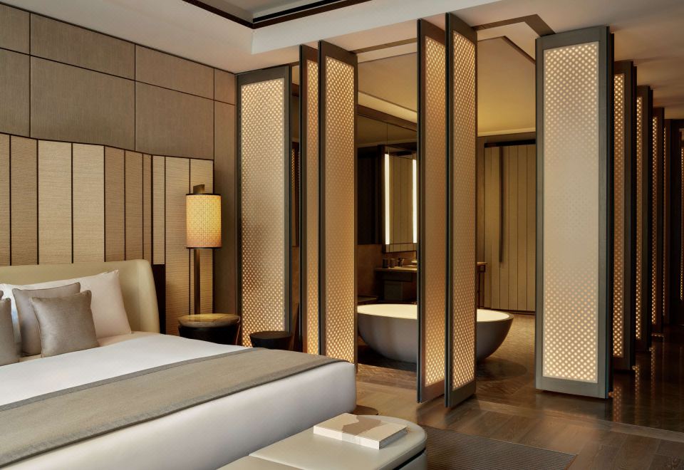 尊貴圣地套房特大床