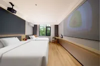 Cloud Hotel(Emerald Plaza Branch）