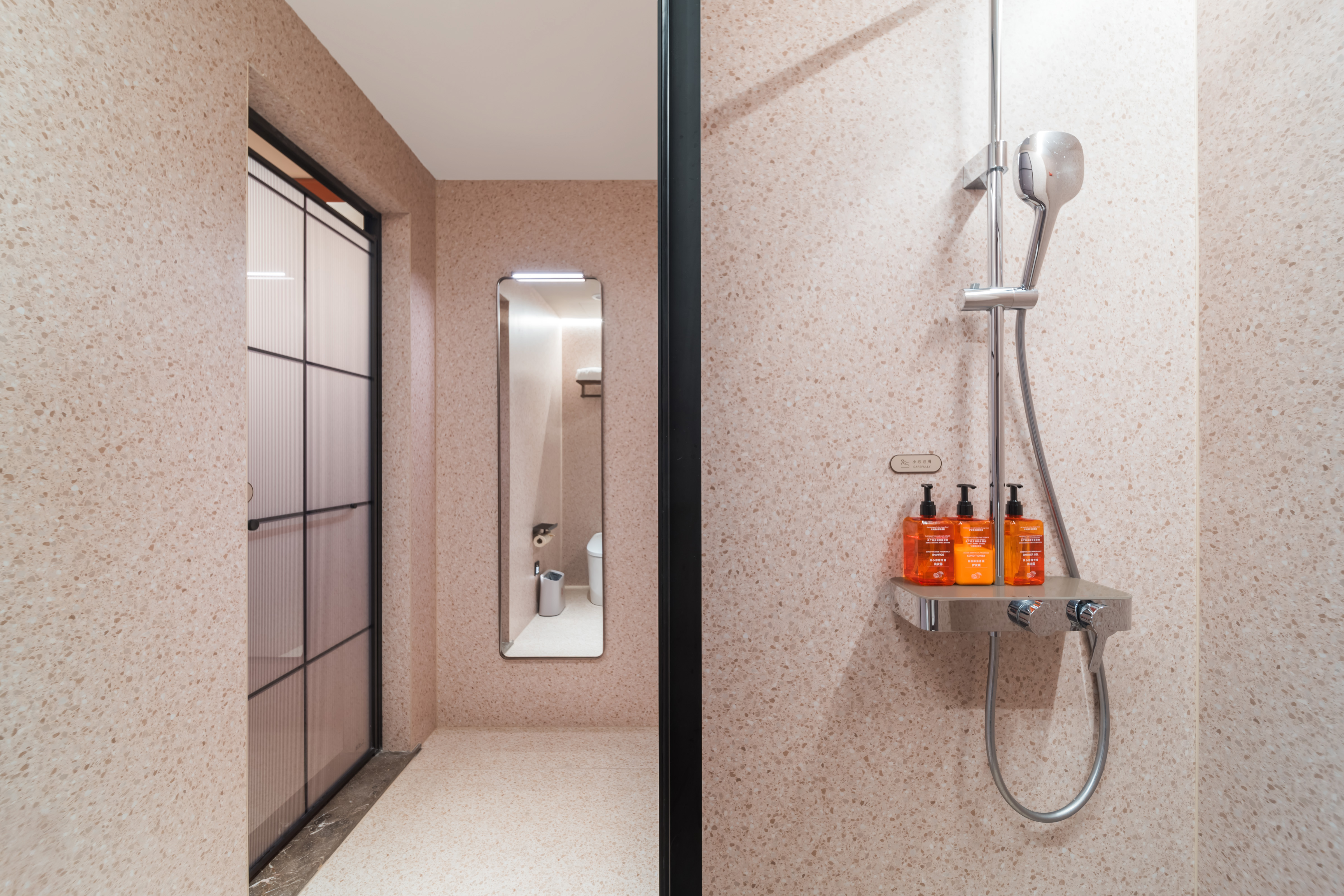 大床房（小冰箱+智能客控+電視投屏）