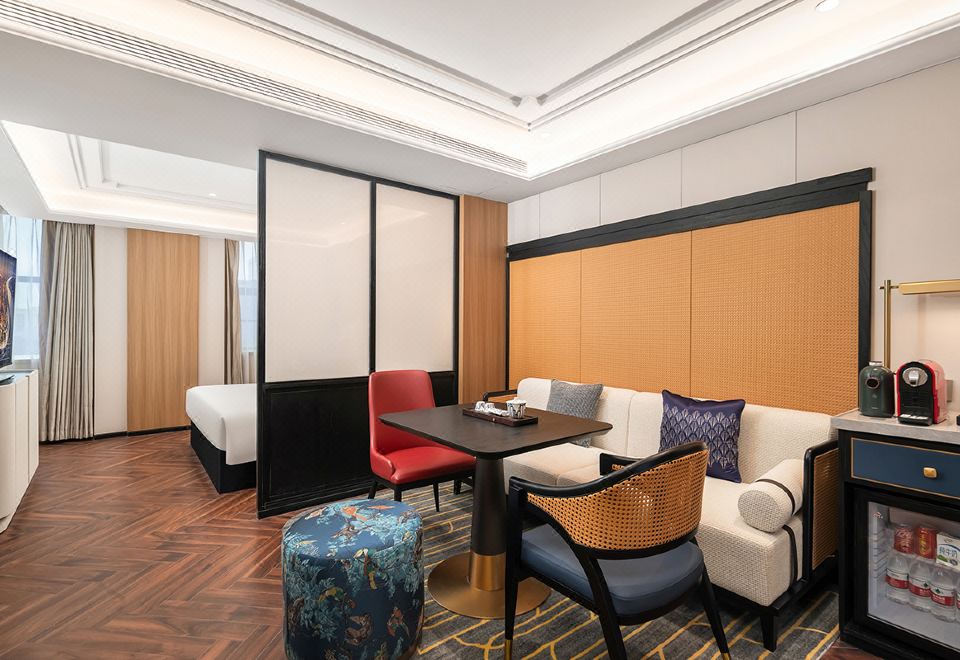 行政尊享套房（功夫茶具-乳膠枕頭-智能客控）