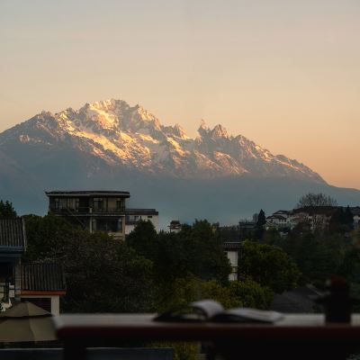 山月語·雪山日出森林湖景單臥套房【獨享270度全景】 花築·麗江藏元雪山攬景飯店（古城大水車店）優惠