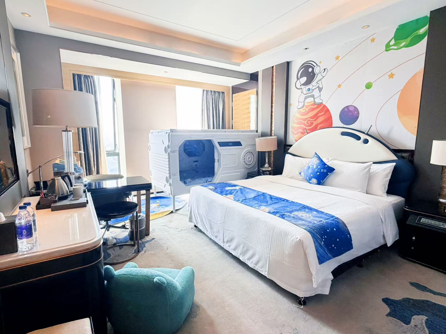 STAR星际家庭房（太空舱）