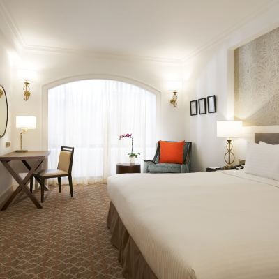 Run Of House Orchard Rendezvous Hotel by Far East Hospitality (Staycation Approved) Promo Code