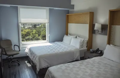 Holiday Inn URUAPAN by IHG Hotel di 