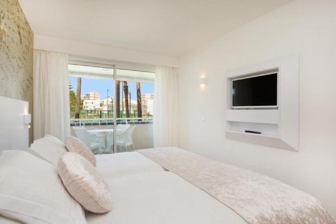 家庭房（2位成人、1小童）