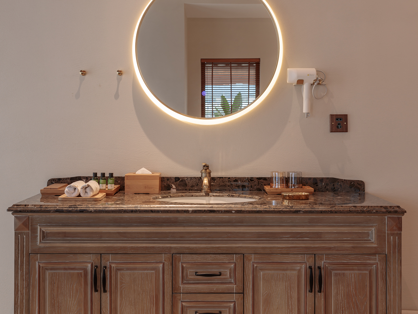 青黛豪华双床房