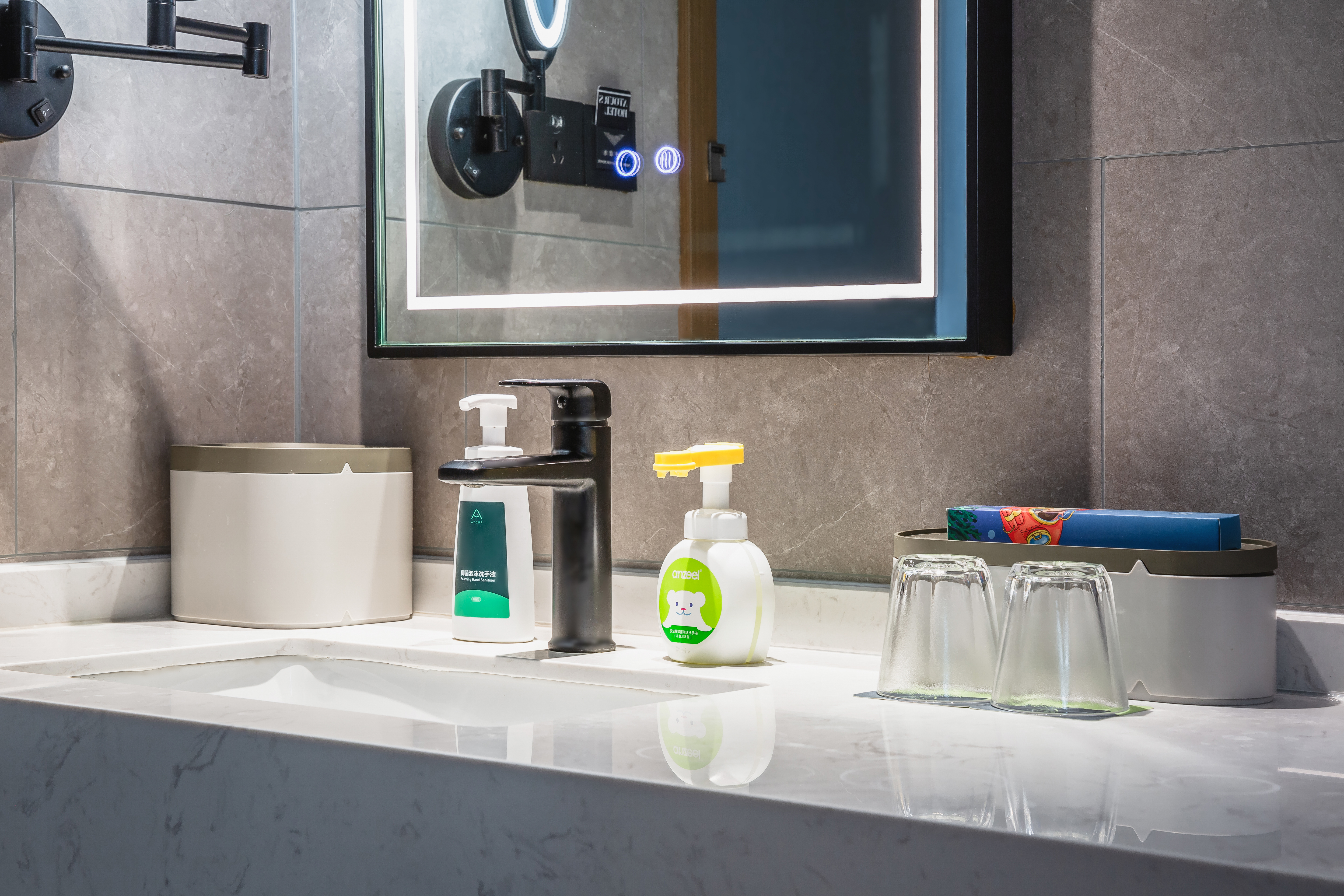 几木亲子双床房（深睡枕+投屏电视+小童区+迷你冰箱）