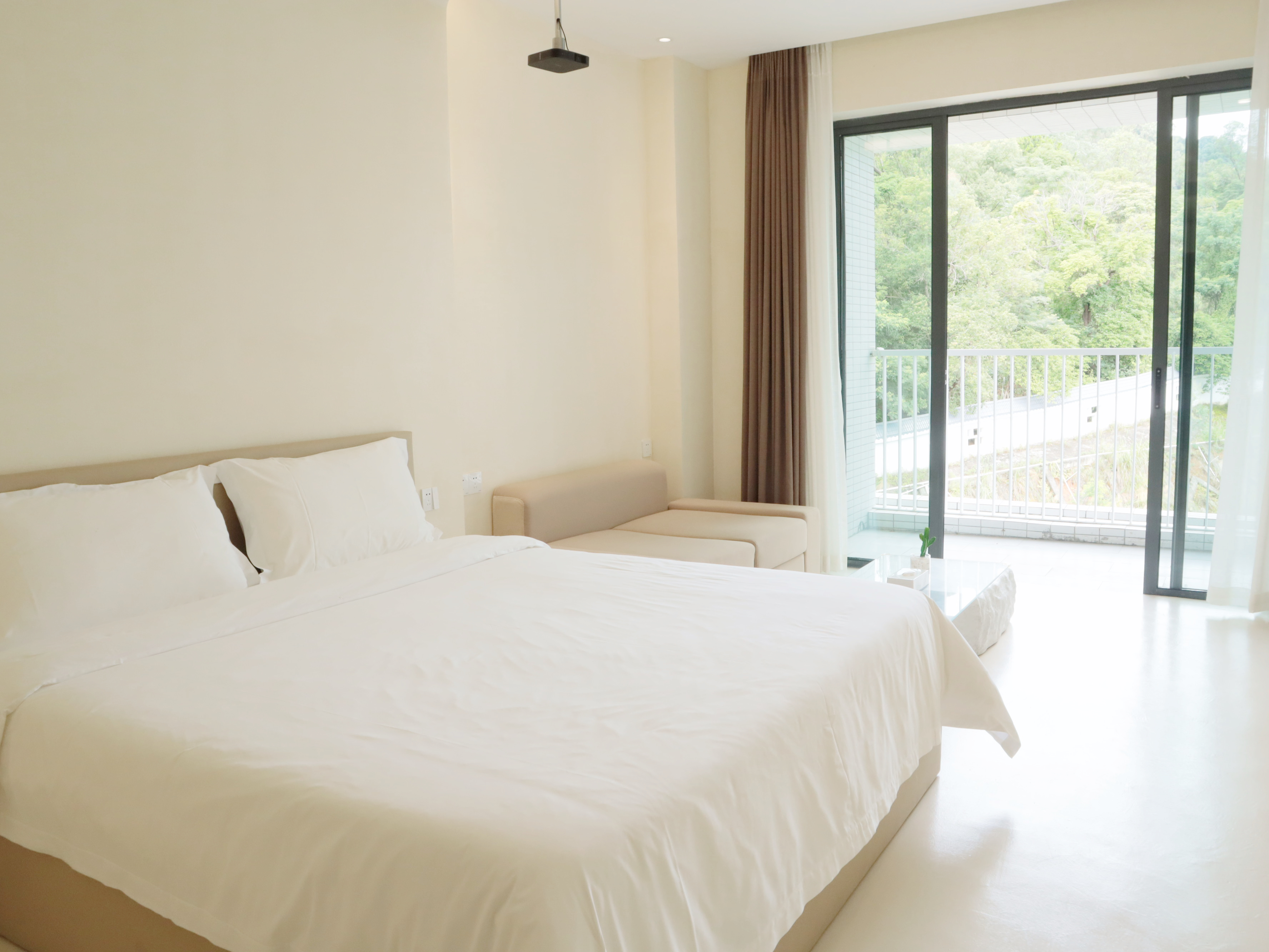 山景大床房丨简约日式