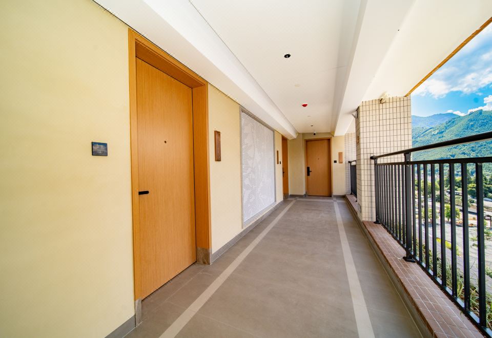 悦泉居温泉大床房I独立泡池