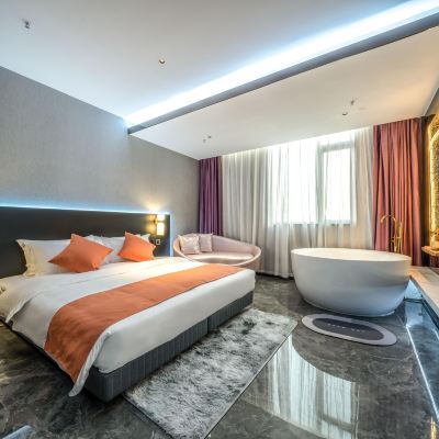 智能輕奢浴缸大床房【圓浴缸丨多色氛圍燈丨智能窗簾】 INNXY·楹汐飯店（龍崗雙龍地鐵站店）優惠