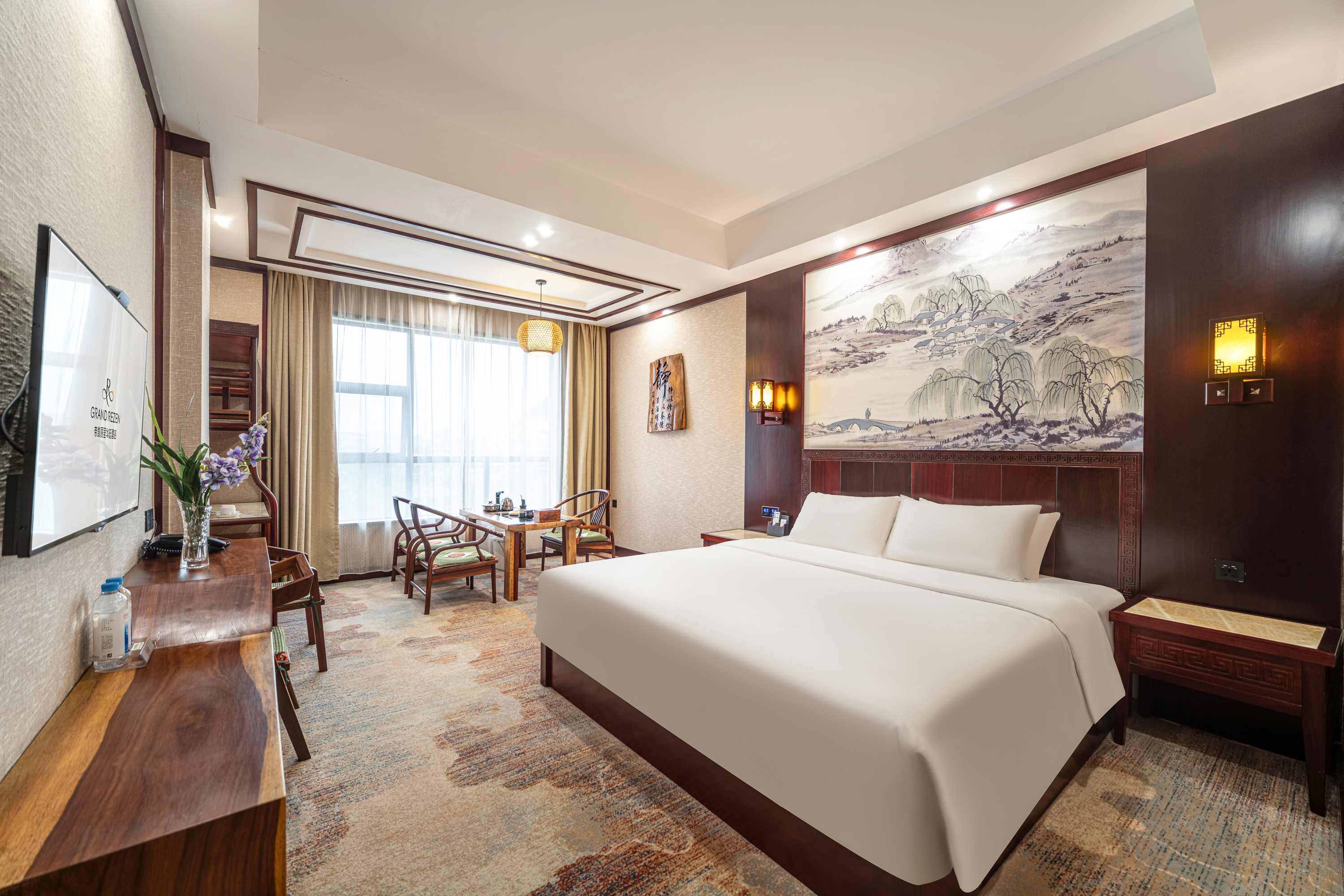 红檀木生态豪华大床房（特大床+独立茶台+洽谈办公）